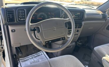 Dodge-grand-caravan-gt-1995-white-11