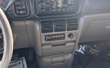 Dodge-grand-caravan-gt-1995-white-3