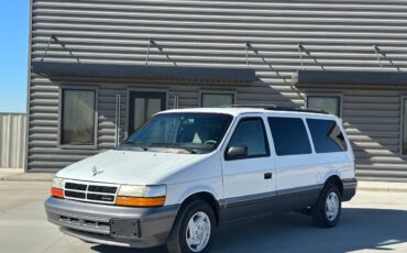 Dodge-grand-caravan-gt-1995-white