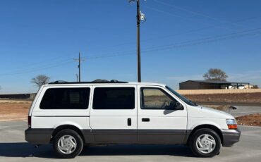 Dodge-grand-caravan-gt-1995-white-8