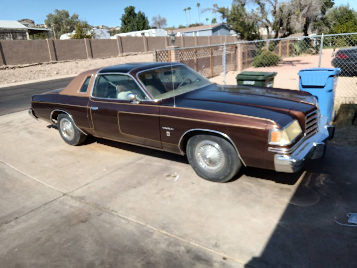 Dodge-magnum-sxt-1978-brown-1