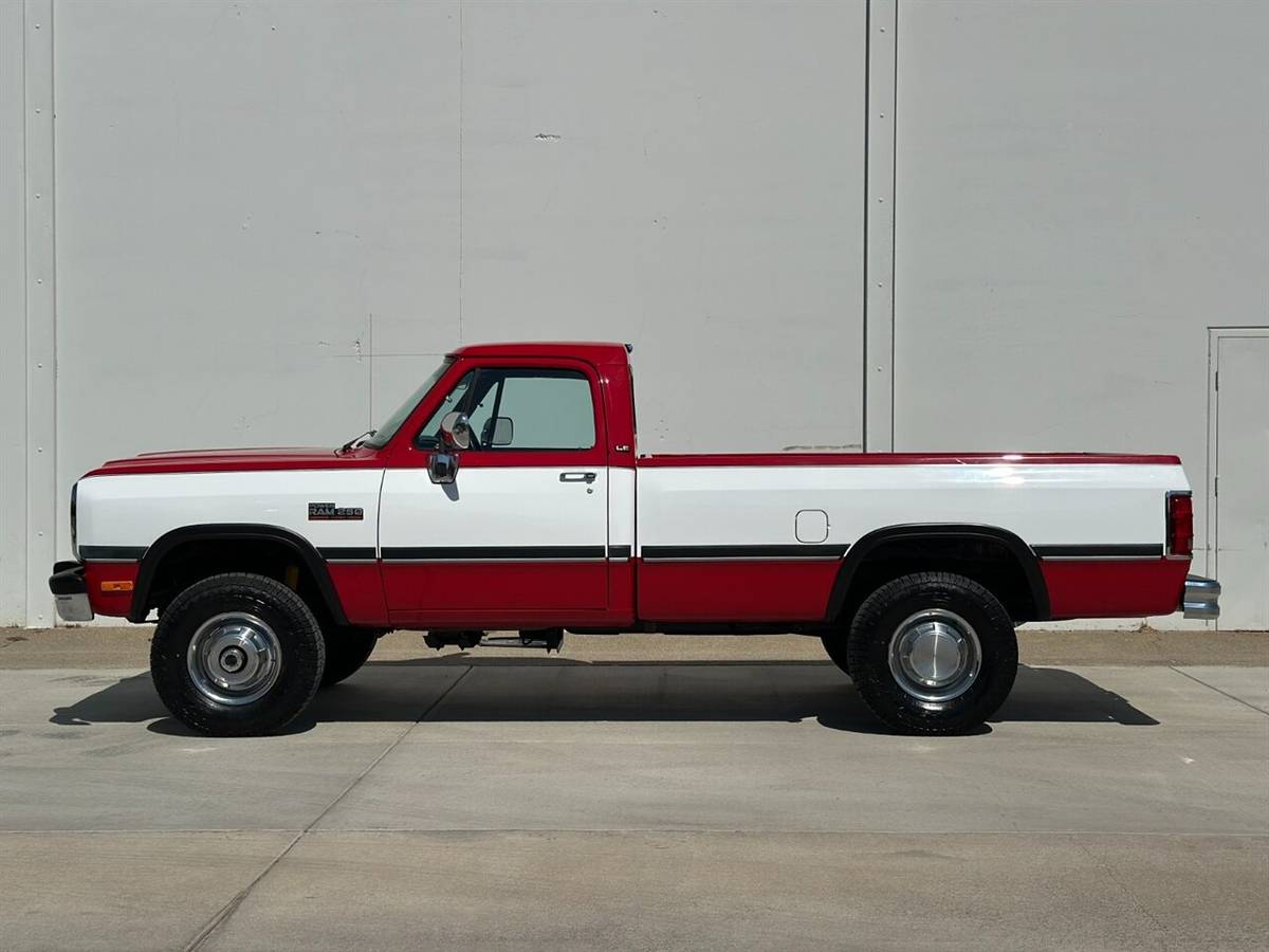 Dodge-other-pickups-w250-regular-cab-long-bed-5.9l-1991-red-1