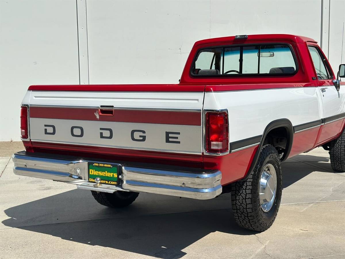 Dodge-other-pickups-w250-regular-cab-long-bed-5.9l-1991-red-28