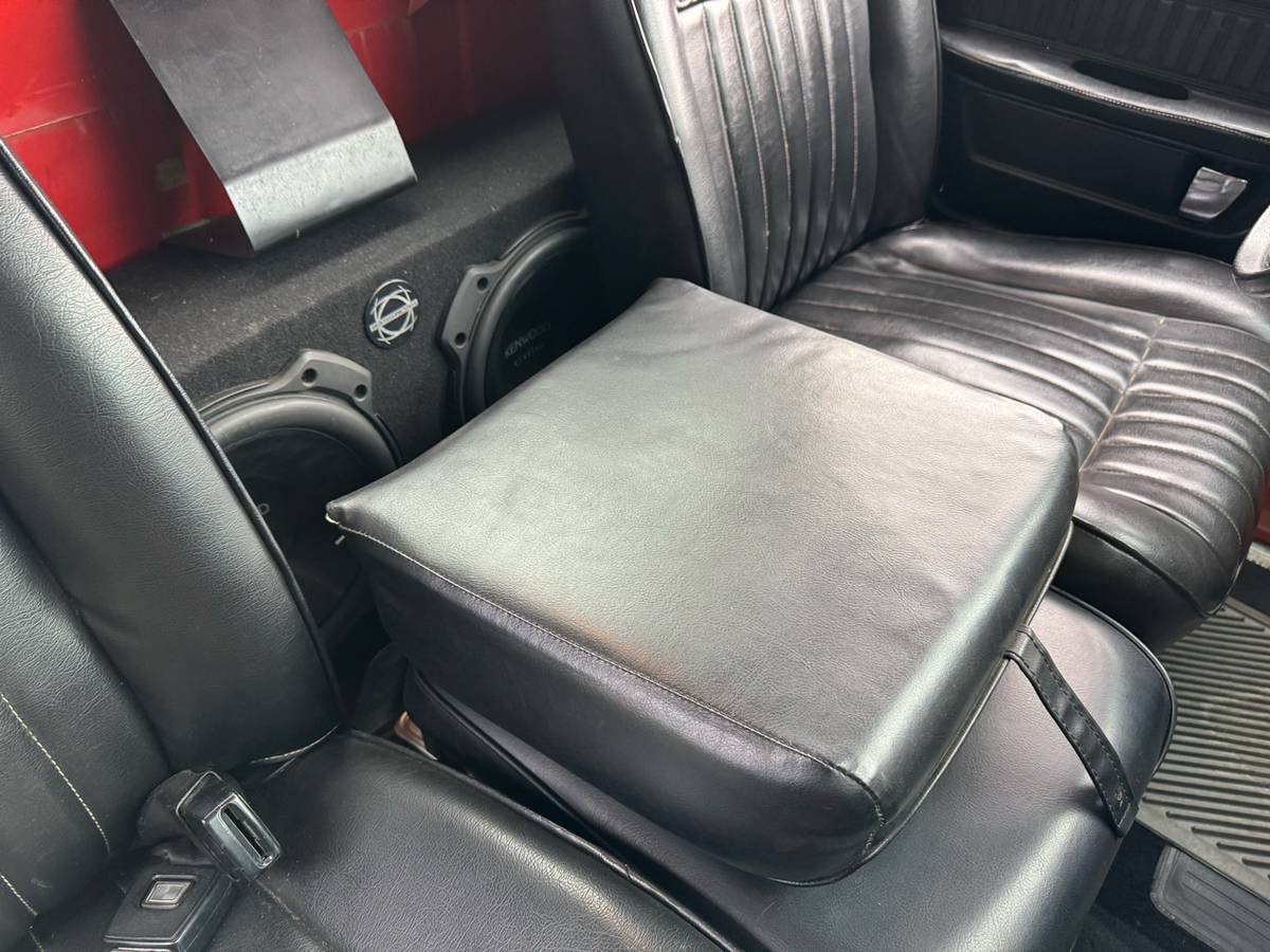 Dodge-pickup-1977-black-15