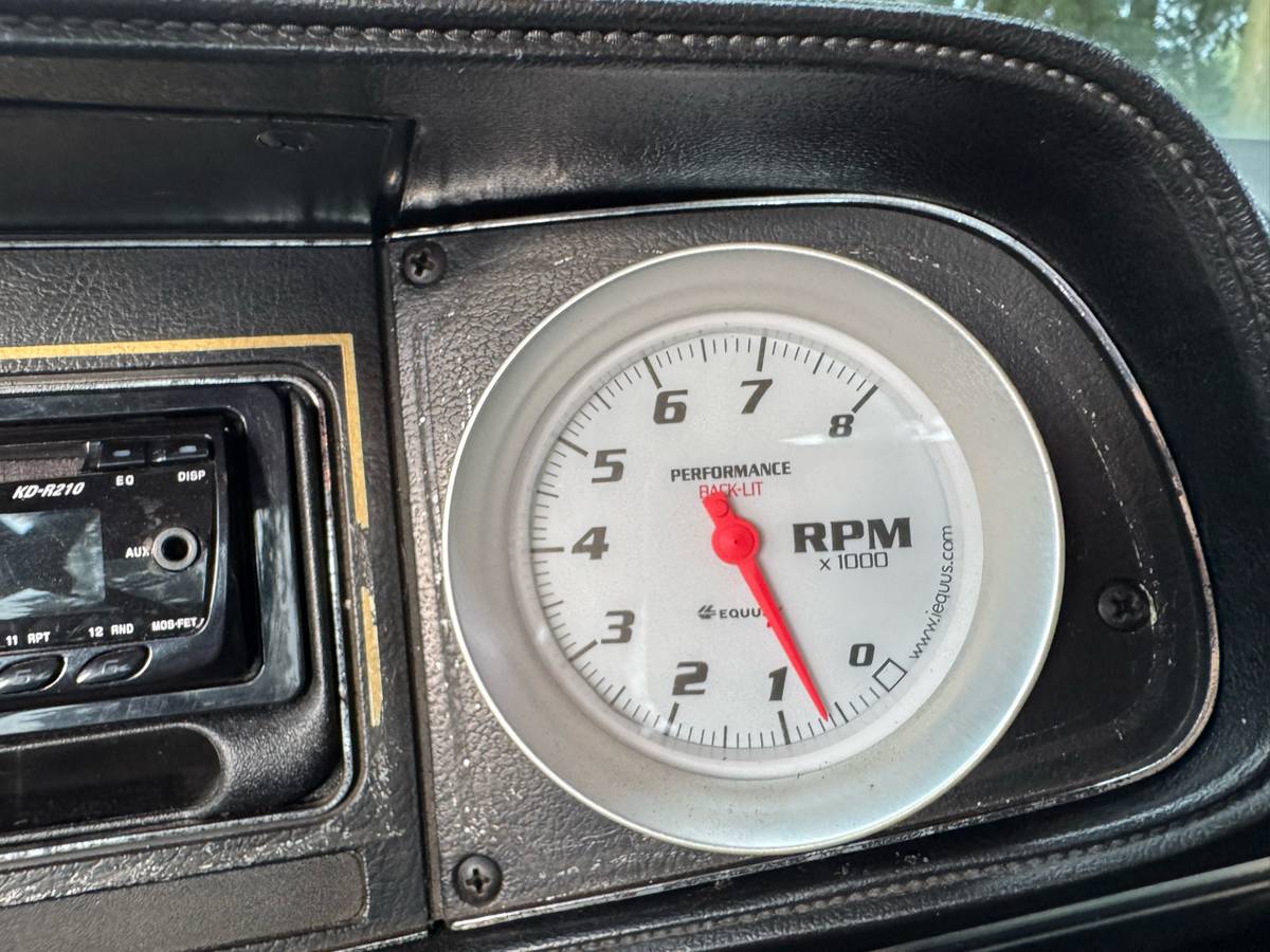 Dodge-pickup-1977-black-18