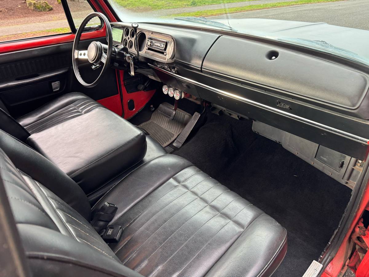 Dodge-pickup-1977-black-36