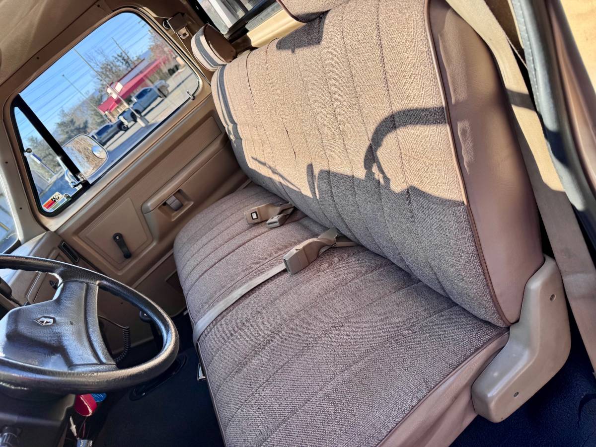 Dodge-power-ram-w250-4x4-cummins-diesel-1991-brown-4