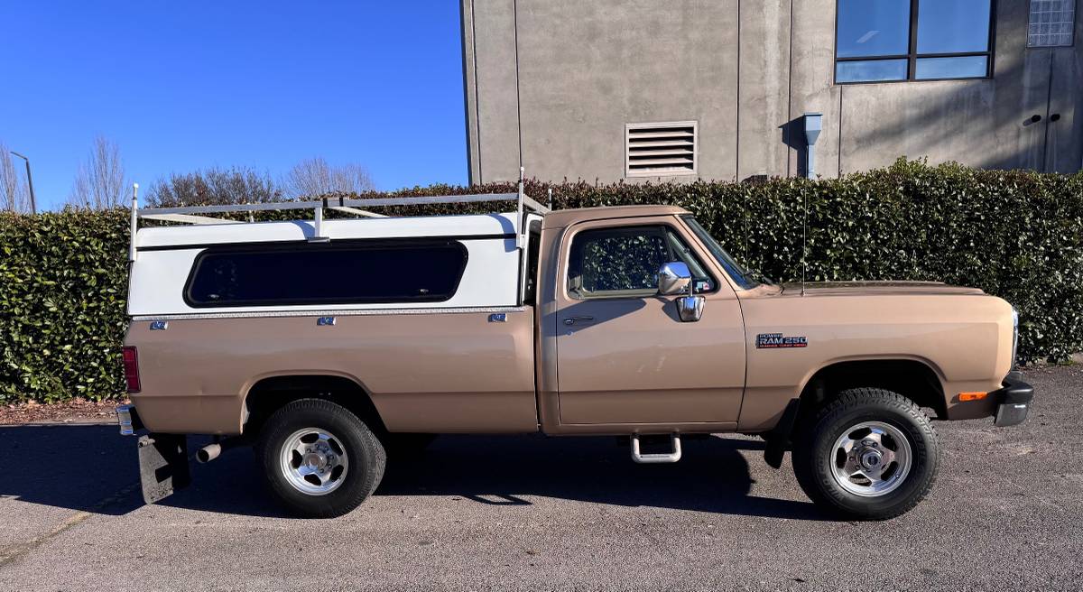 Dodge-power-ram-w250-4x4-cummins-diesel-1991-brown-6
