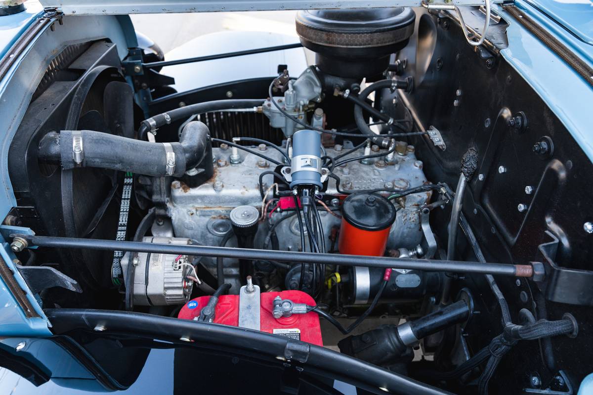 Dodge-power-wagon-1948-blue-1