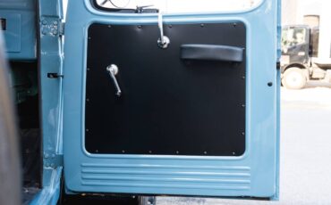 Dodge-power-wagon-1948-blue-10