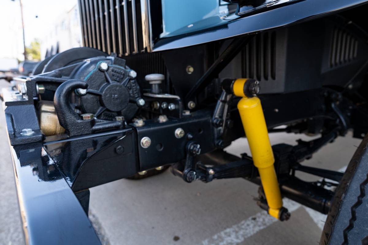 Dodge-power-wagon-1948-blue-14