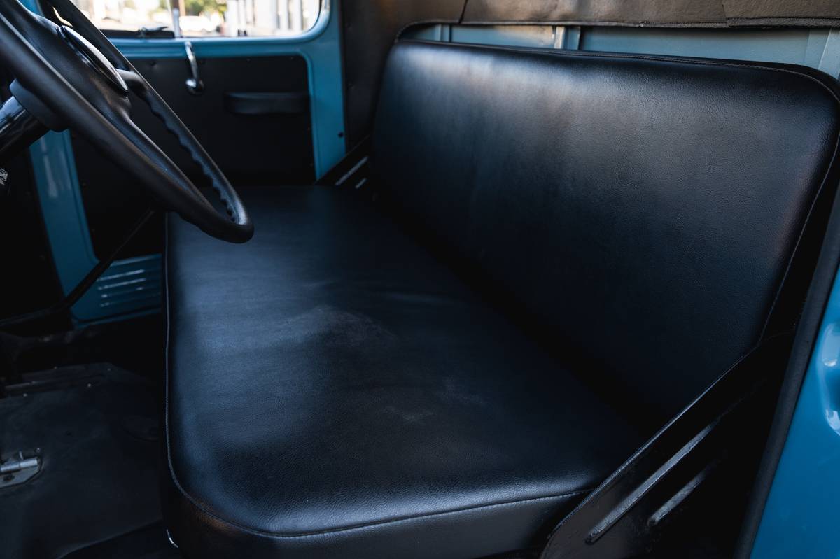 Dodge-power-wagon-1948-blue-20