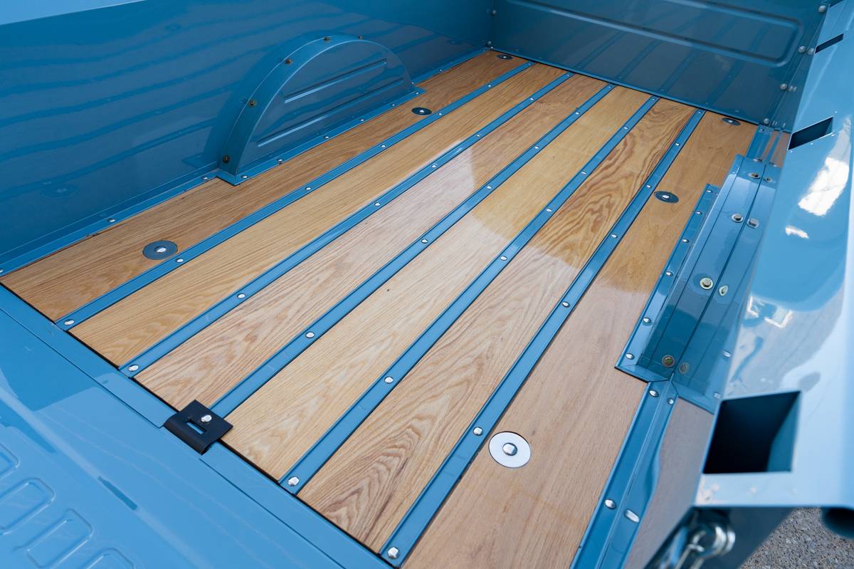 Dodge-power-wagon-1948-blue-4