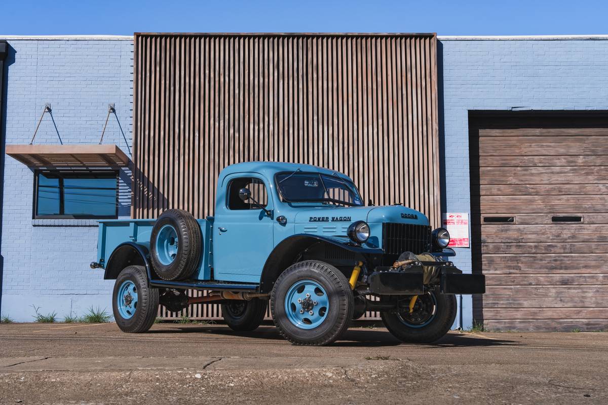 Dodge-power-wagon-1948-blue