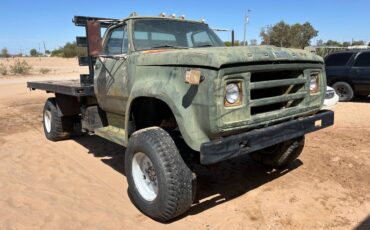 Dodge-power-wagon-1976-21