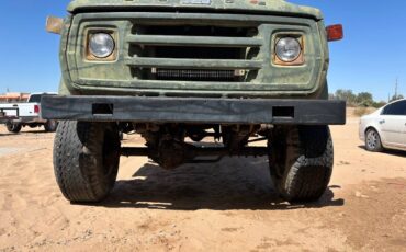 Dodge-power-wagon-1976-23