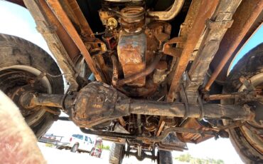 Dodge-power-wagon-1976-5