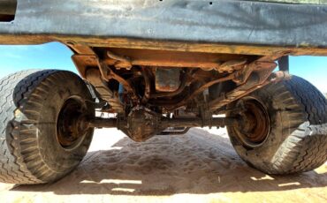 Dodge-power-wagon-1976-6