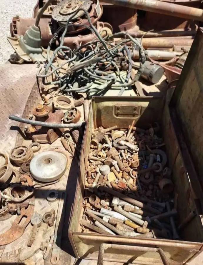 Dodge-powerwagon-1942-green-11