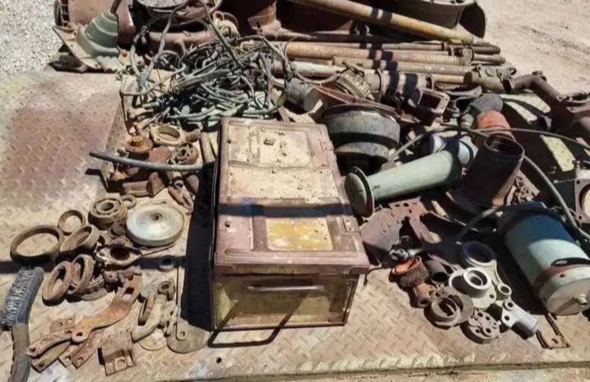 Dodge-powerwagon-1942-green-12