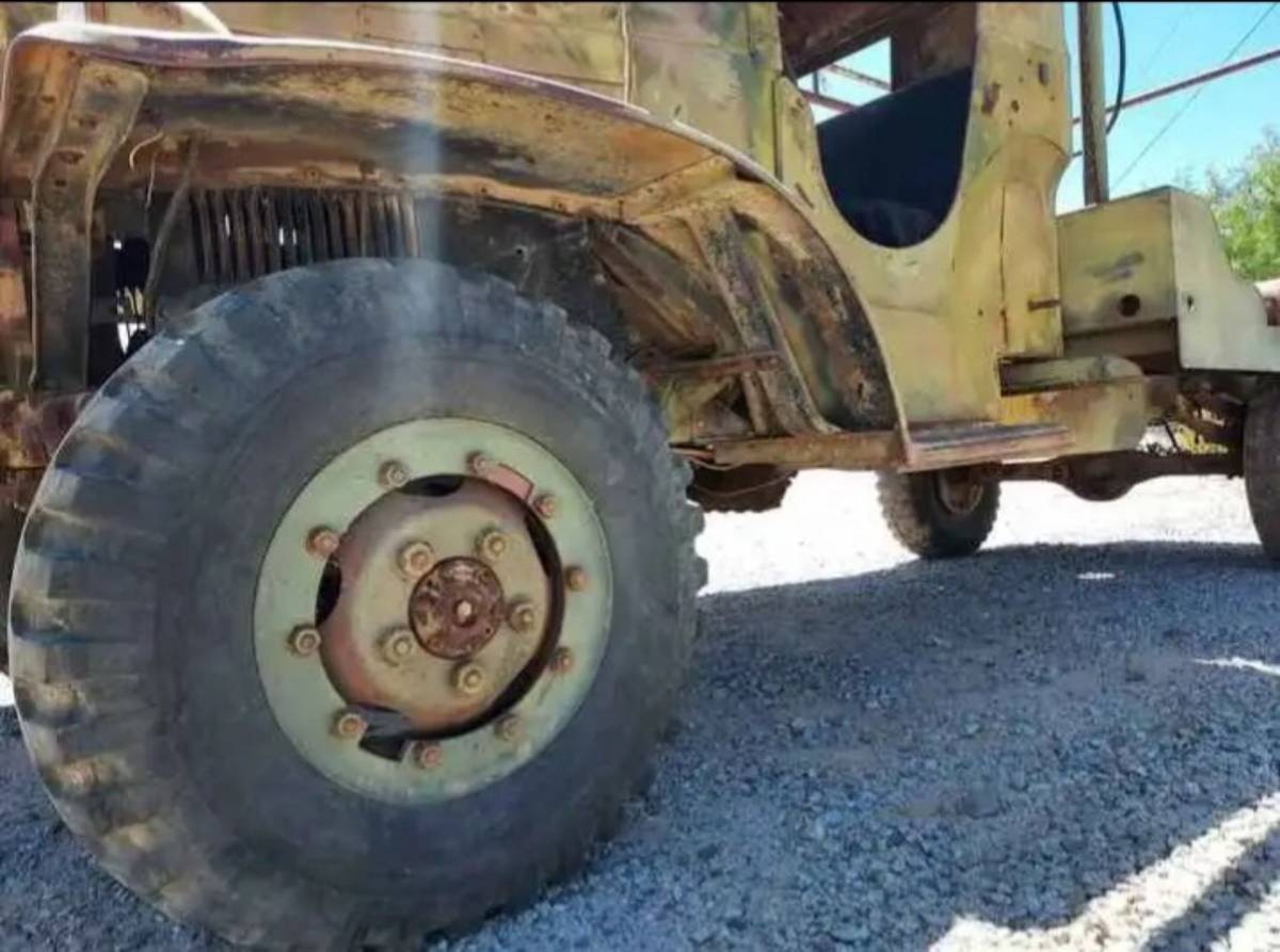 Dodge-powerwagon-1942-green-5