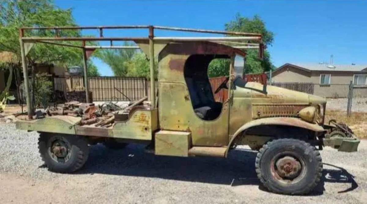 Dodge-powerwagon-1942-green