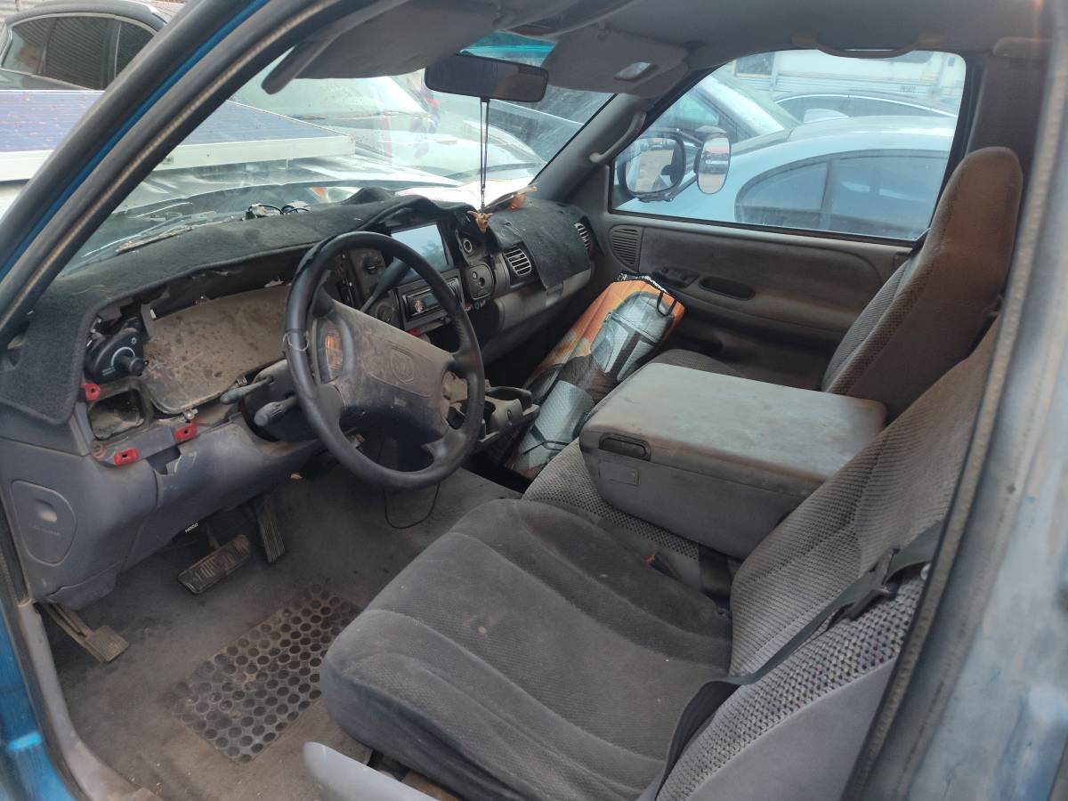 Dodge-ram-1500-1996-blue-5