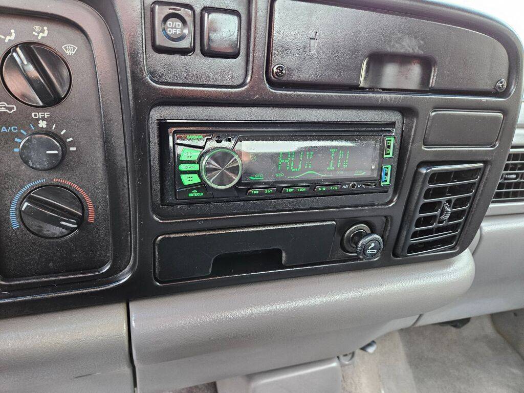 Dodge-ram-1500-lt-1996-red-5