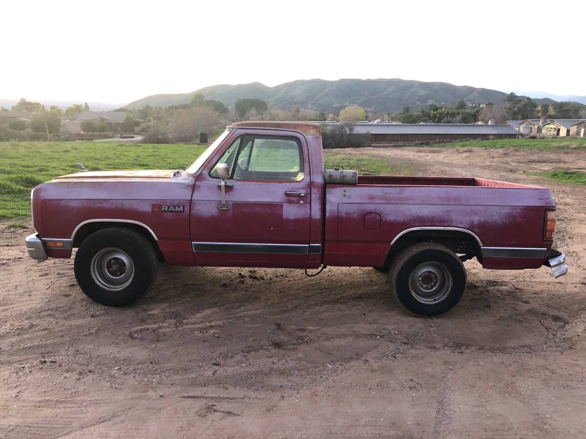 Dodge-ram-1988-10