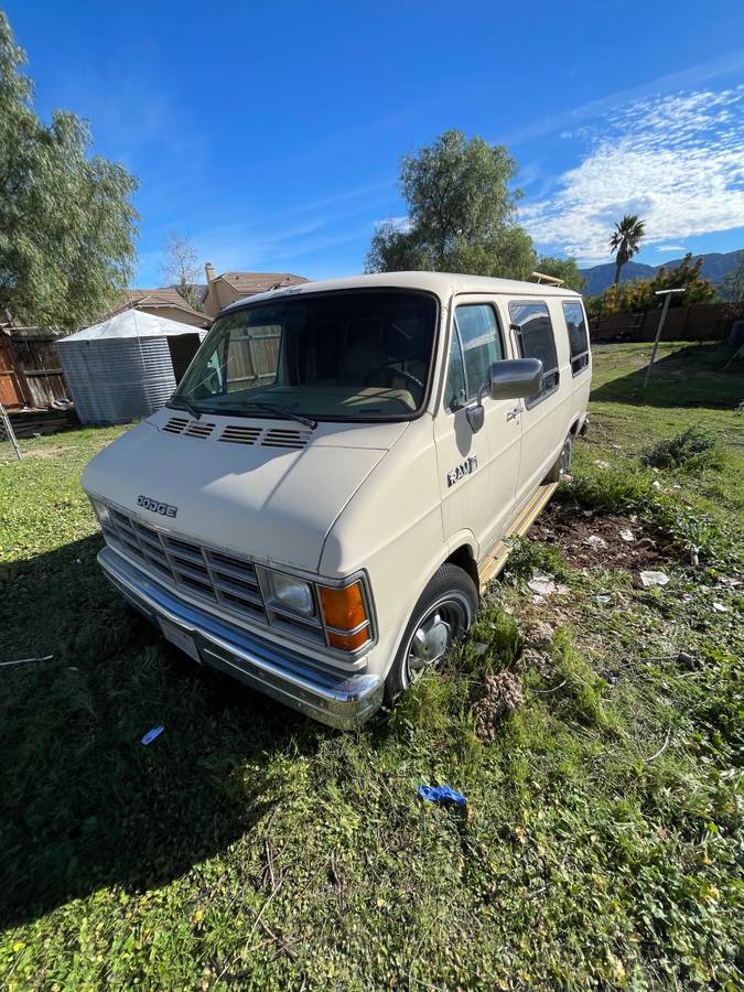 Dodge-ram-1988-5