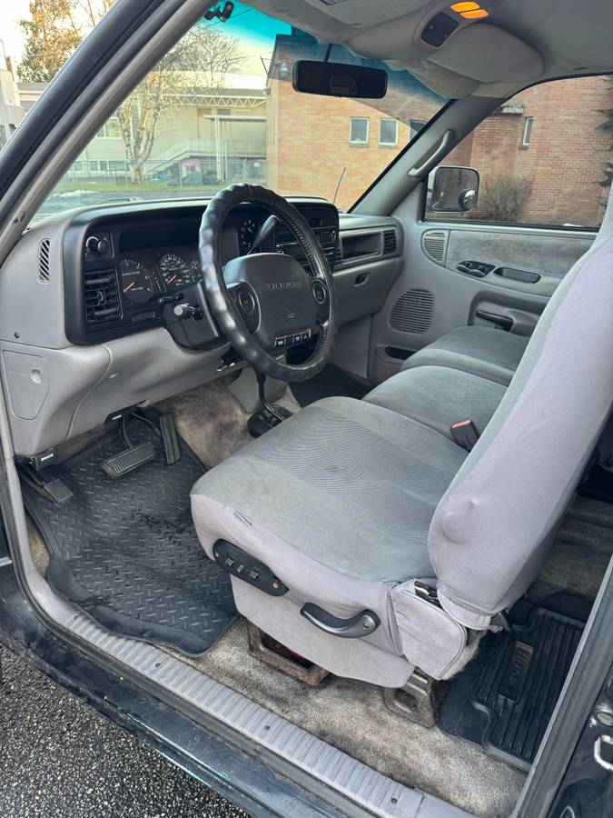 Dodge-ram-2500-1996-black-4