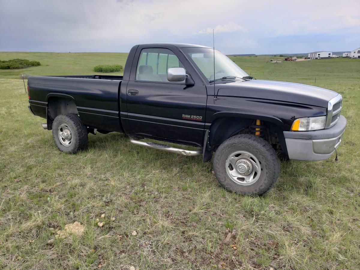 Dodge-ram-2500-4x4-12-valve-cummins-diesel-1995-blue-5