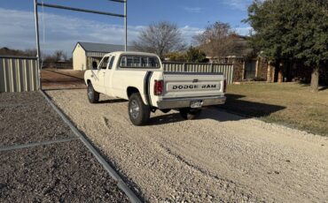 Dodge-ram-3500-1982-white-2