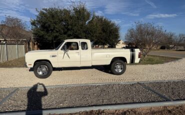 Dodge-ram-3500-1982-white