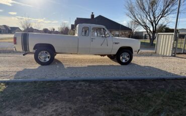 Dodge-ram-3500-1982-white-4