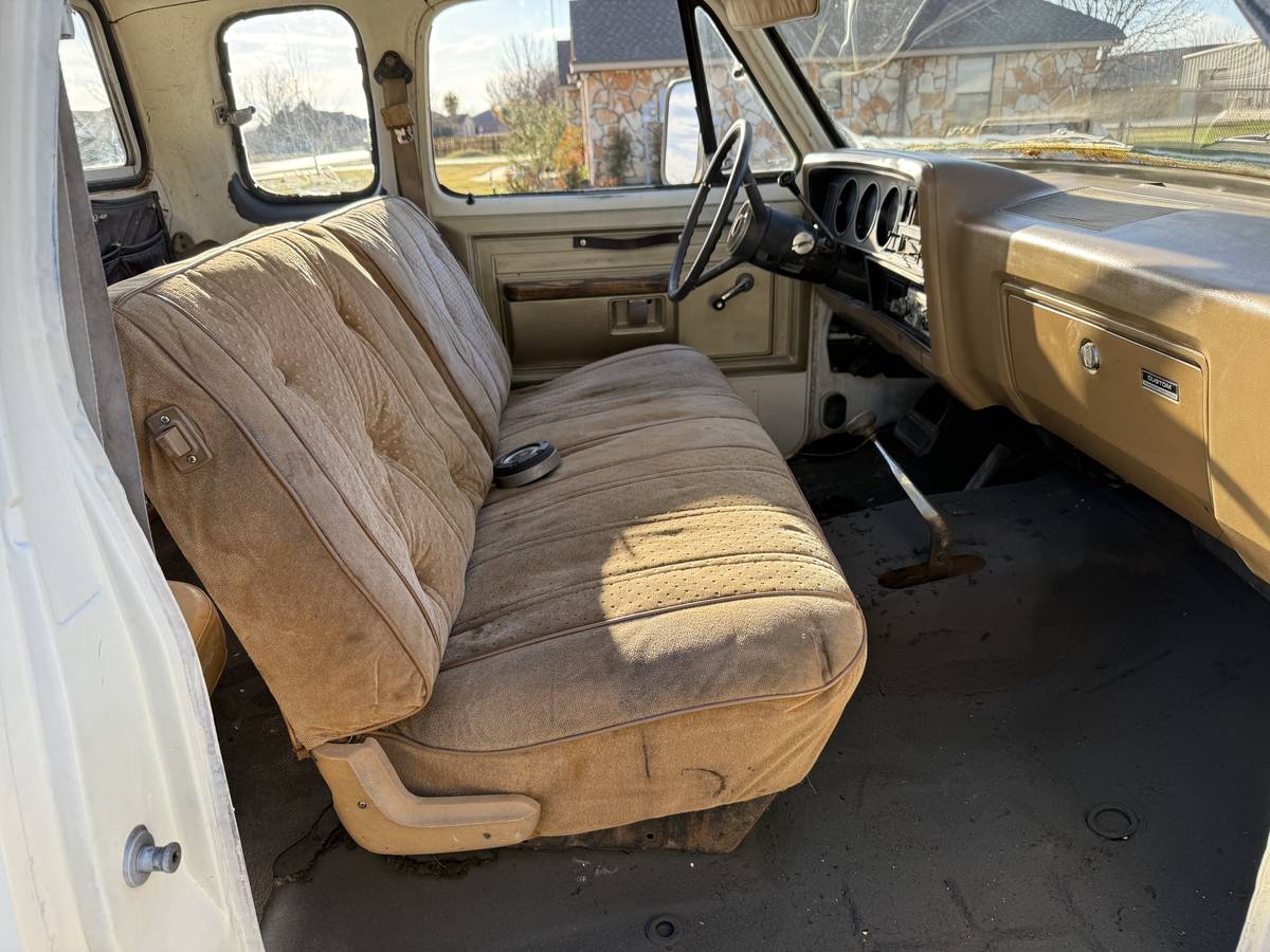 Dodge-ram-3500-1982-white-6