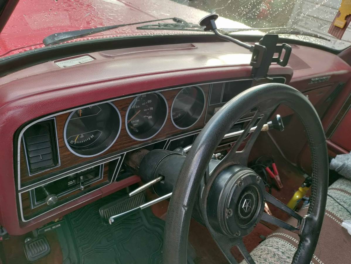 Dodge-ram-3500-1984-red-1