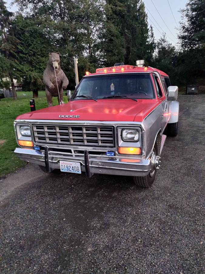 Dodge-ram-3500-1984-red-12
