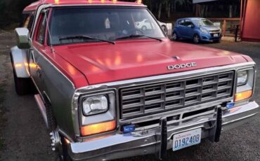 Dodge-ram-3500-1984-red-13