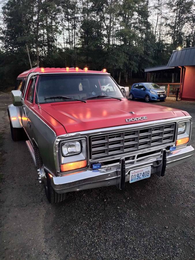 Dodge-ram-3500-1984-red-13