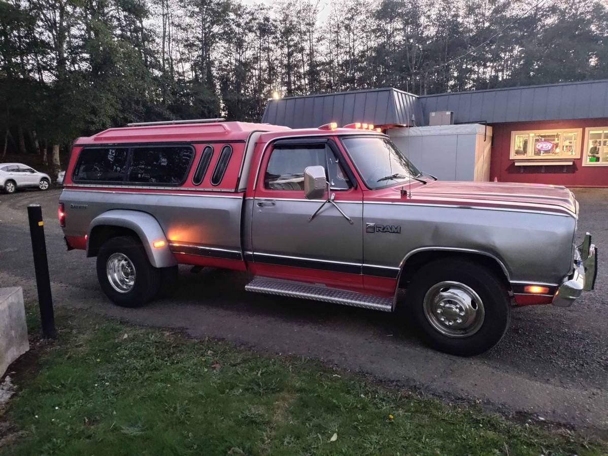 Dodge-ram-3500-1984-red-14
