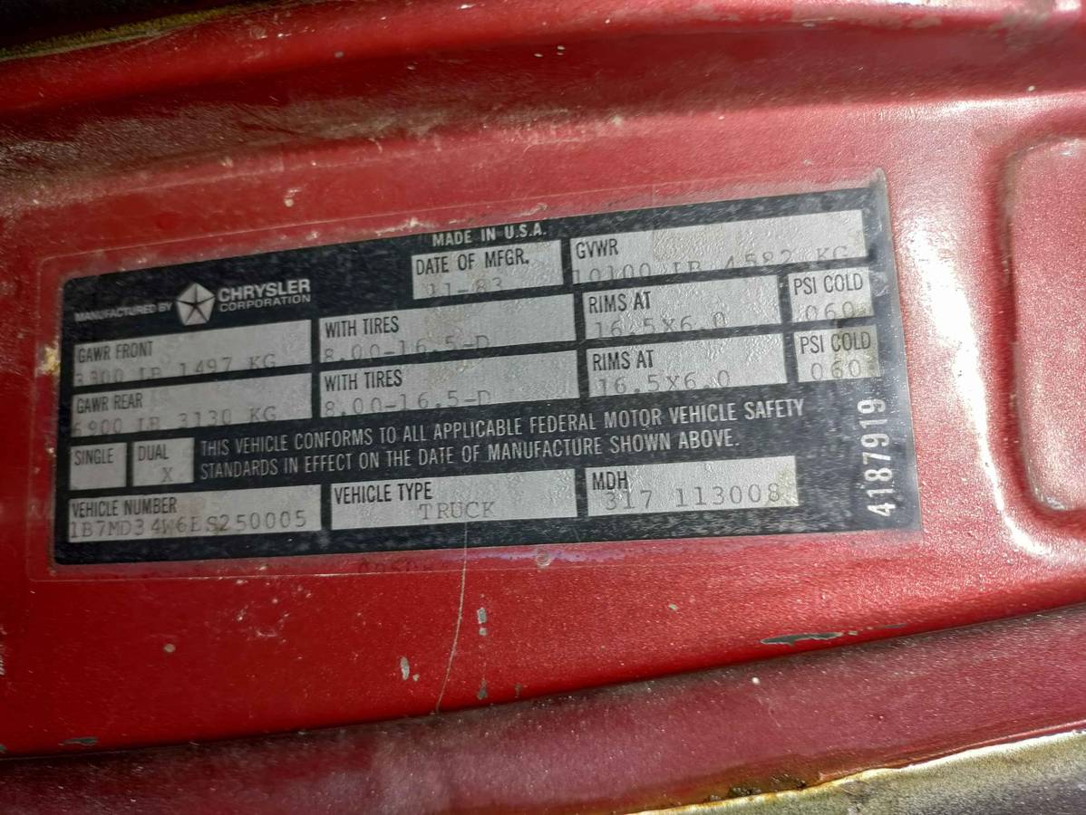 Dodge-ram-3500-1984-red-3