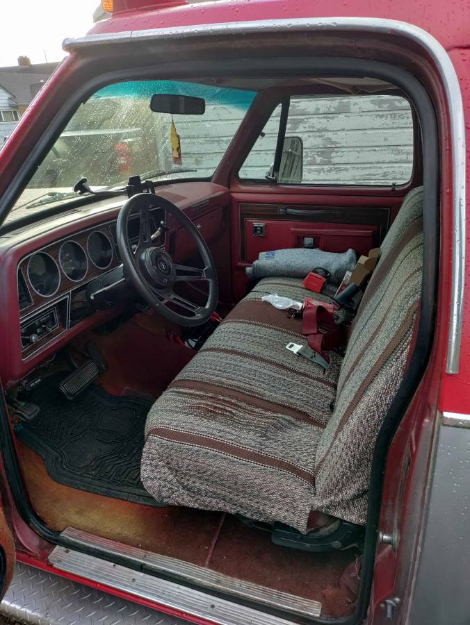 Dodge-ram-3500-1984-red-4