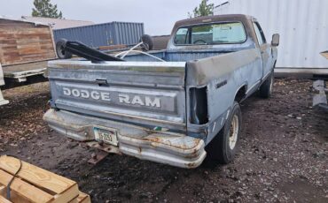 Dodge-ram-3500-4x4-1983-blue-2
