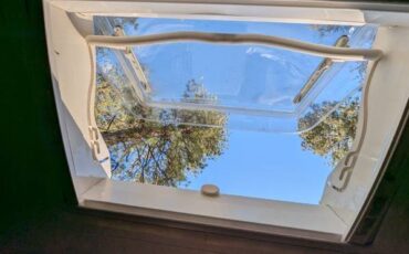 Dodge-ram-3500-diesel-1996-white-3