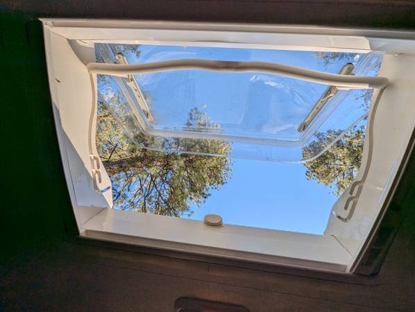 Dodge-ram-3500-diesel-1996-white-3