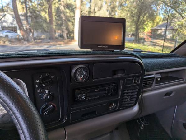 Dodge-ram-3500-diesel-1996-white-4