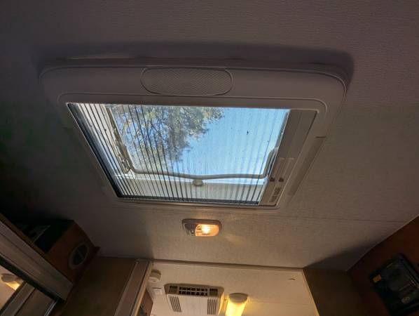 Dodge-ram-3500-diesel-1996-white-7