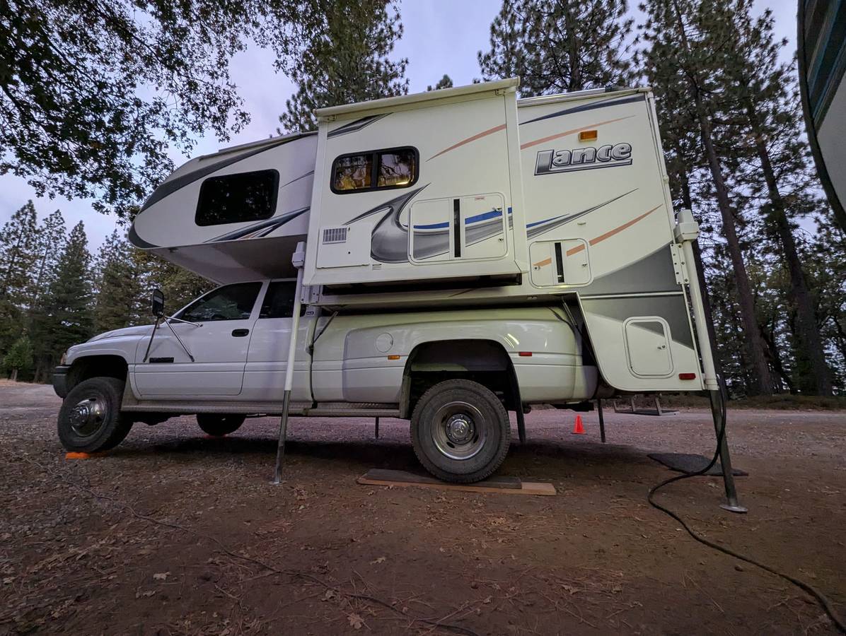 Dodge-ram-3500-diesel-1996-white-9