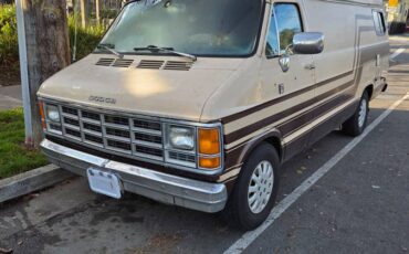 Dodge-ram-b250-1983-brown